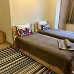 Skyler 招待所