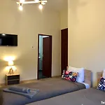 Guest house Skyler 3*